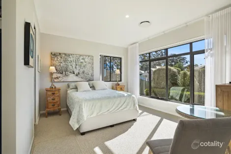 Property photo of 8 Sherwin Crescent Renwick NSW 2575