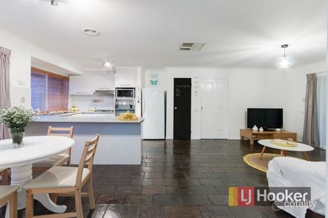 Property photo of 22 Andrea Crescent Cranbourne North VIC 3977