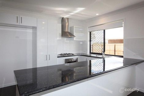 Property photo of 8 Firetail Street Deebing Heights QLD 4306