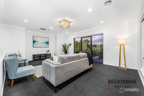Property photo of 13 McAllister Drive Cranbourne East VIC 3977