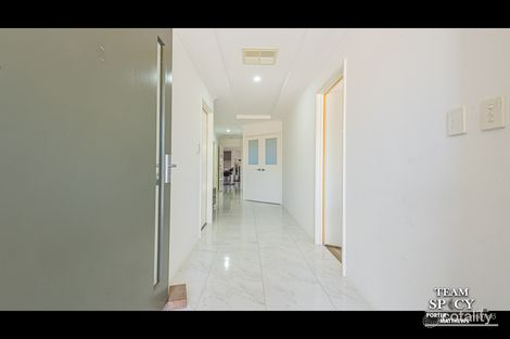 Property photo of 3 Engle Close Maddington WA 6109