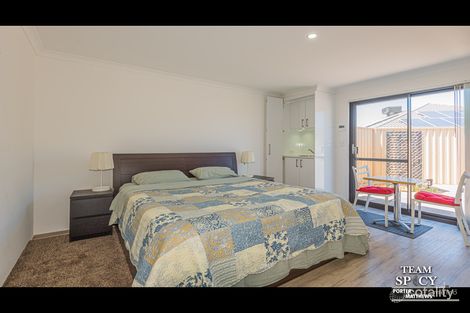 Property photo of 3 Engle Close Maddington WA 6109