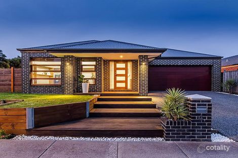 Property photo of 4 Wild Scotchman Way Cranbourne East VIC 3977
