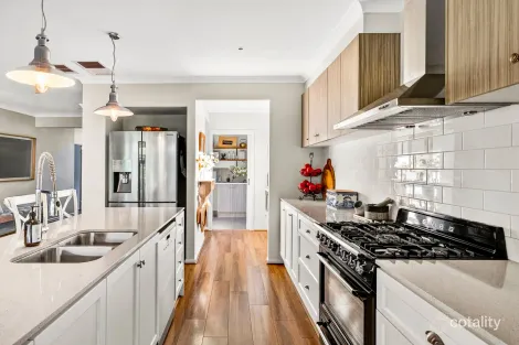 Property photo of 8 Franklin Road Mount Duneed VIC 3217