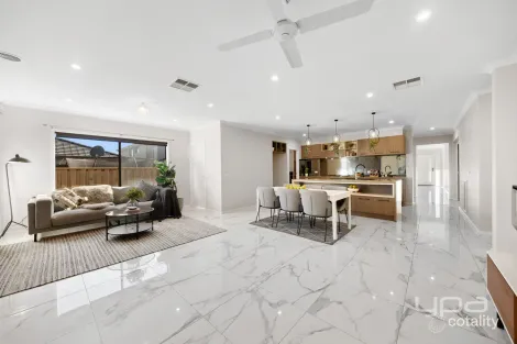 Property photo of 32 Amaretto Circuit Manor Lakes VIC 3024