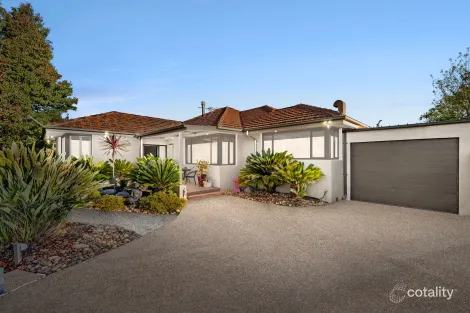 Property photo of 35 Duncans Road Werribee VIC 3030