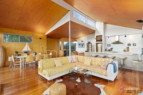 Property photo of 47 Dolphin Drive Smiths Beach VIC 3922