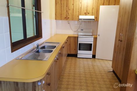 Property photo of 80 Bradman Avenue Warilla NSW 2528