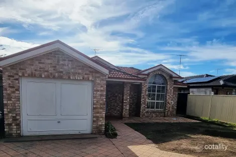 Property photo of 13 Wyangala Circuit Woodcroft NSW 2767