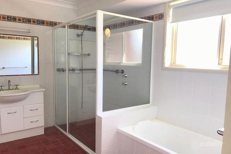 Property photo of 22 The Retreat Hillvue NSW 2340