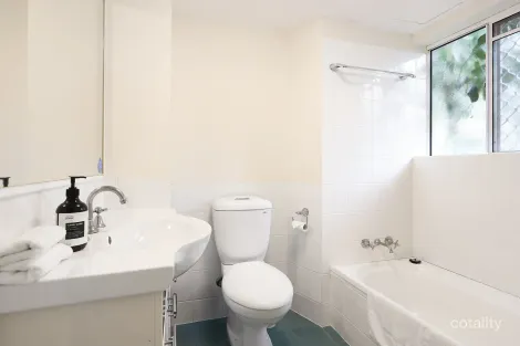 Property photo of 11/37 Peninsular Drive Surfers Paradise QLD 4217