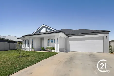 Property photo of 8 Corella Court Moama NSW 2731