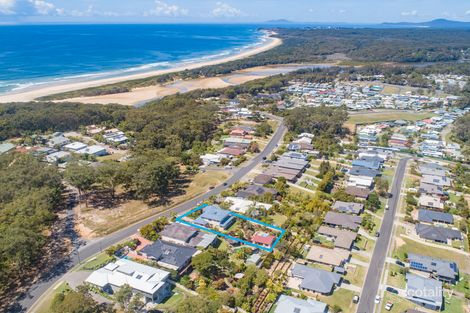 Property photo of 92 Ocean View Drive Valla Beach NSW 2448