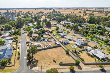 33 Gordon St, Culcairn, NSW 2660