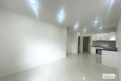 11 Heinze Ave, Mount Pritchard, NSW 2170