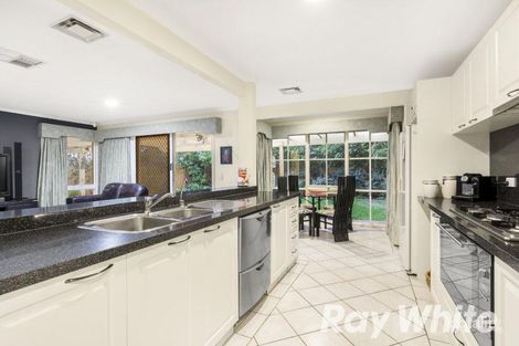 Property photo of 8 Morton Place Rowville VIC 3178