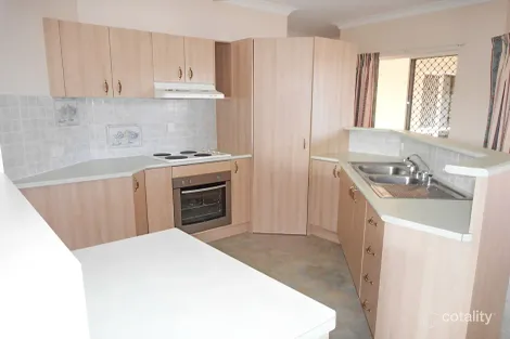 Property photo of 31 Dalkeith Crescent Mount Louisa QLD 4814