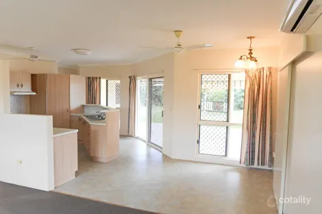 Property photo of 31 Dalkeith Crescent Mount Louisa QLD 4814