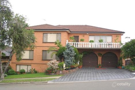 2 Lowry Pl, Prairiewood, NSW 2176