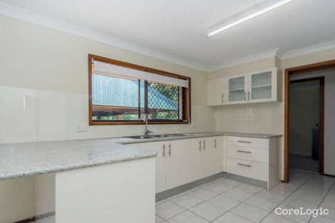 Property photo of 19 Sovereign Drive Mermaid Waters QLD 4218