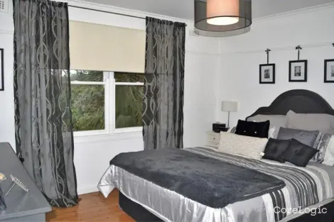 Property photo of 2 Collins Street Heidelberg Heights VIC 3081