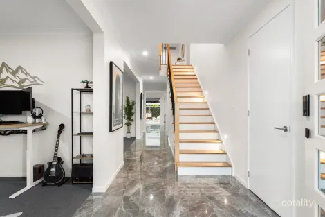 Property photo of 13 Villa Boulevard Nerang QLD 4211