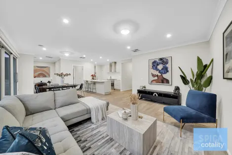 15 Sangre St, Truganina, VIC 3029