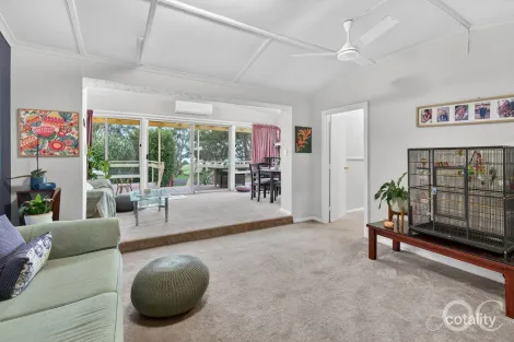Property photo of 89 Captain Sturt Parade Hindmarsh Island SA 5214