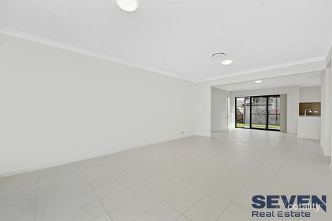 Property photo of 20 Greenview Drive Moorebank NSW 2170