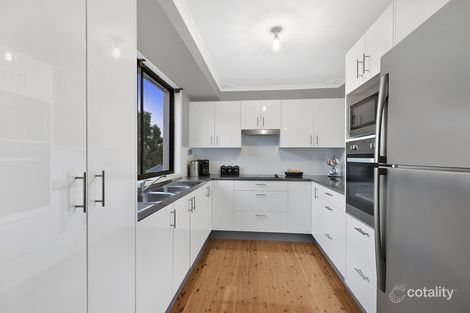Property photo of 40 Premier Way Bateau Bay NSW 2261