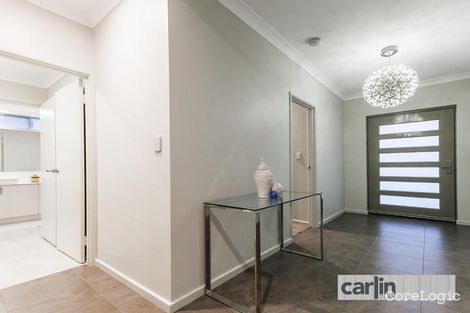 Property photo of 3 Chambri Chase Success WA 6164