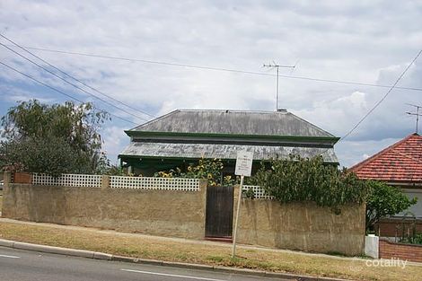 221 South St, Beaconsfield, WA 6162