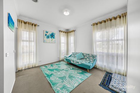 Property photo of 2 Dapple Crescent Clyde North VIC 3978