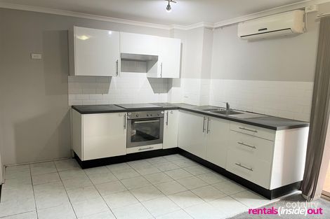 Property photo of 2/25-27 Fourth Avenue Blacktown NSW 2148
