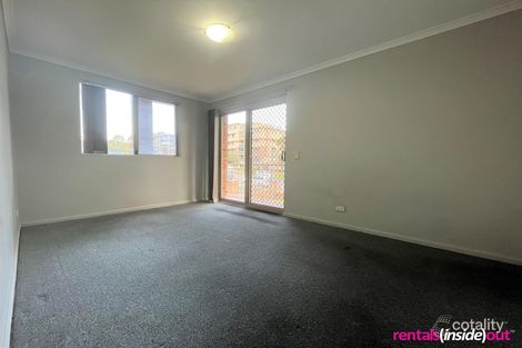 Property photo of 2/25-27 Fourth Avenue Blacktown NSW 2148