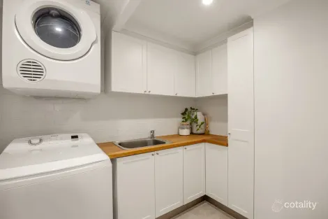 Property photo of 1 Lentara Street Kenmore QLD 4069