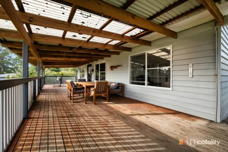 Property photo of 4 Kenelm Avenue Sisters Beach TAS 7321