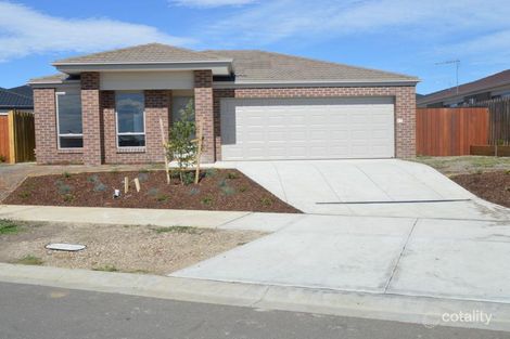 2 Parklink Dr, Cranbourne East, VIC 3977