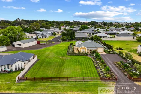 25 Sutherland Rd, Millicent, SA 5280