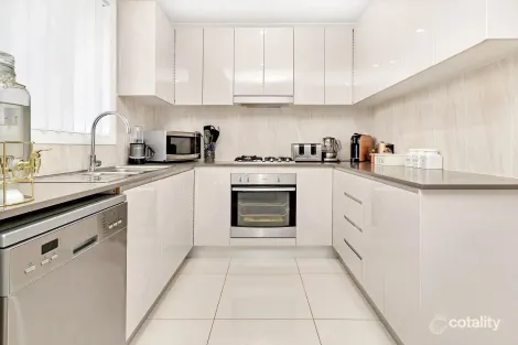 Property photo of 5 Bonney Place Doonside NSW 2767