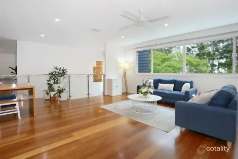 Property photo of 5015 Riverwood Benowa QLD 4217