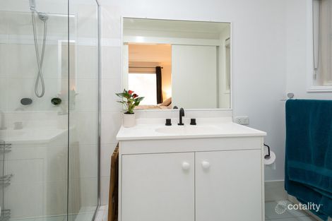 Property photo of 6 Mapia Rise Pacific Pines QLD 4211