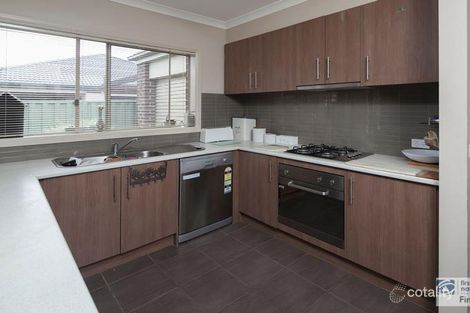 Property photo of 16 Edmund Street Pakenham VIC 3810