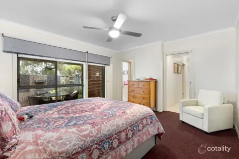 Property photo of 2/29 King George Way Mitchell Park VIC 3355