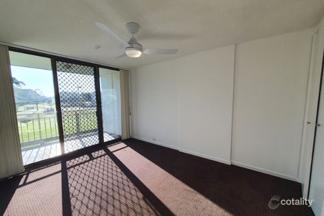 Property photo of 4/11 Fairway Drive Clear Island Waters QLD 4226
