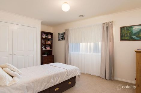 2 St James Park Rise, Mooroolbark, VIC 3138