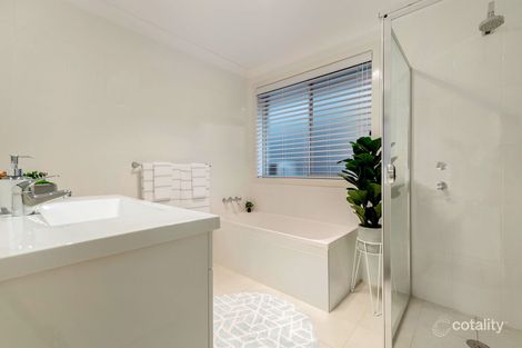 Property photo of 11 Polaris Avenue Cameron Park NSW 2285