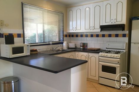 Property photo of 1/7 Sherwood Drive Flora Hill VIC 3550