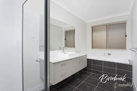 Property photo of 26 Vinny Road Edmondson Park NSW 2174