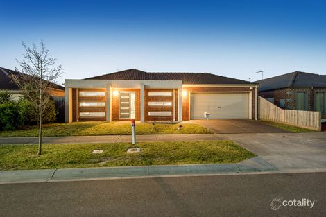 Property photo of 8 Lorikeet Court Pakenham VIC 3810